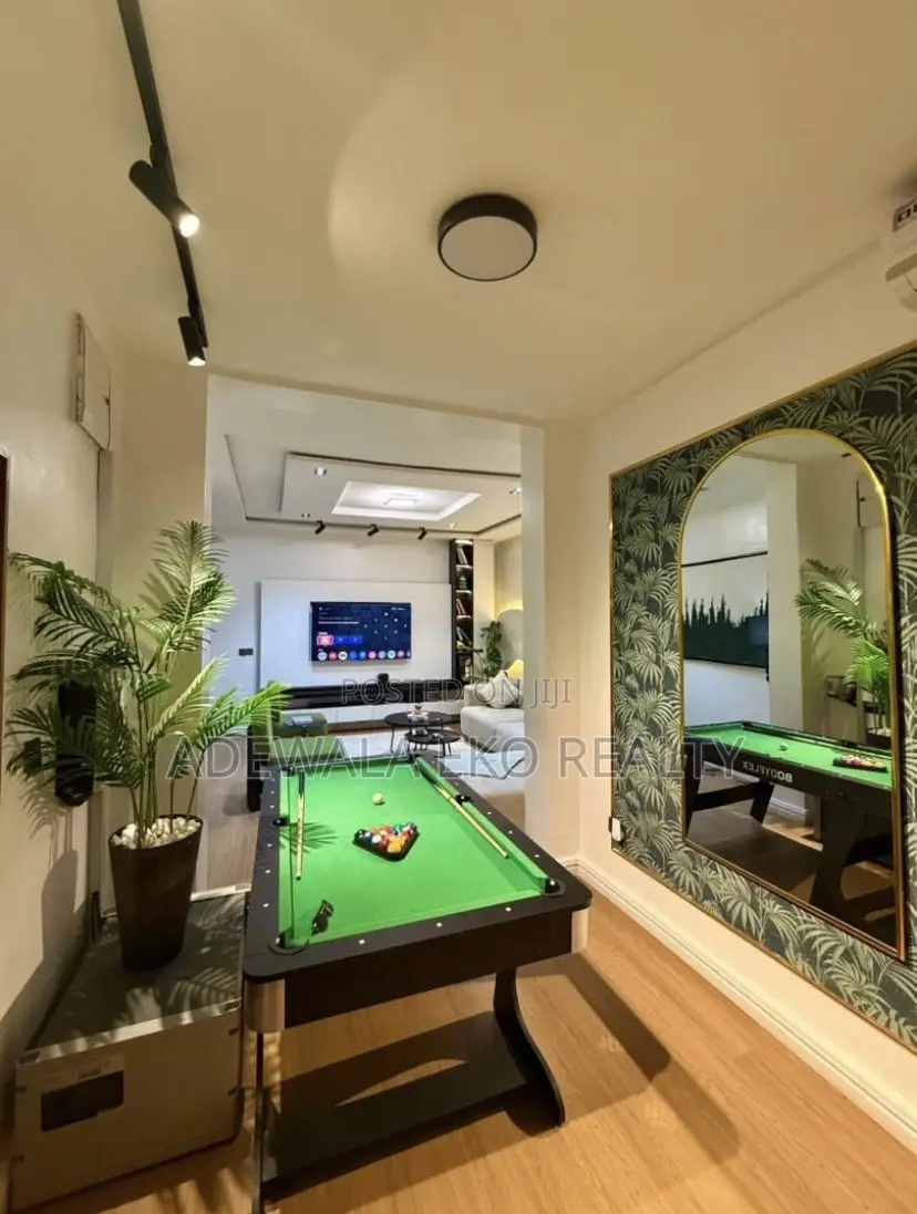 Luxury 2-Bedroom in Ikoyi – PS5, Pool Snooker.