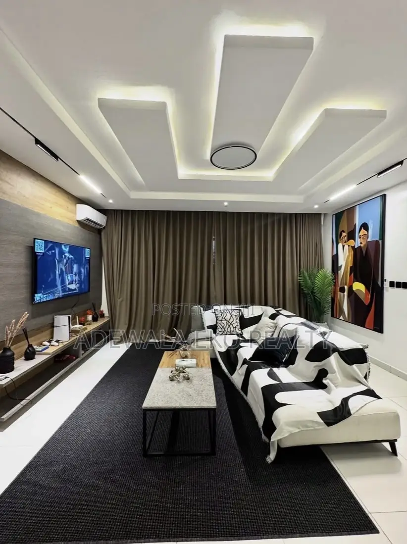 New 2-Bedroom Apartment Lekki Phase 1 – PS5 24/7 Power.