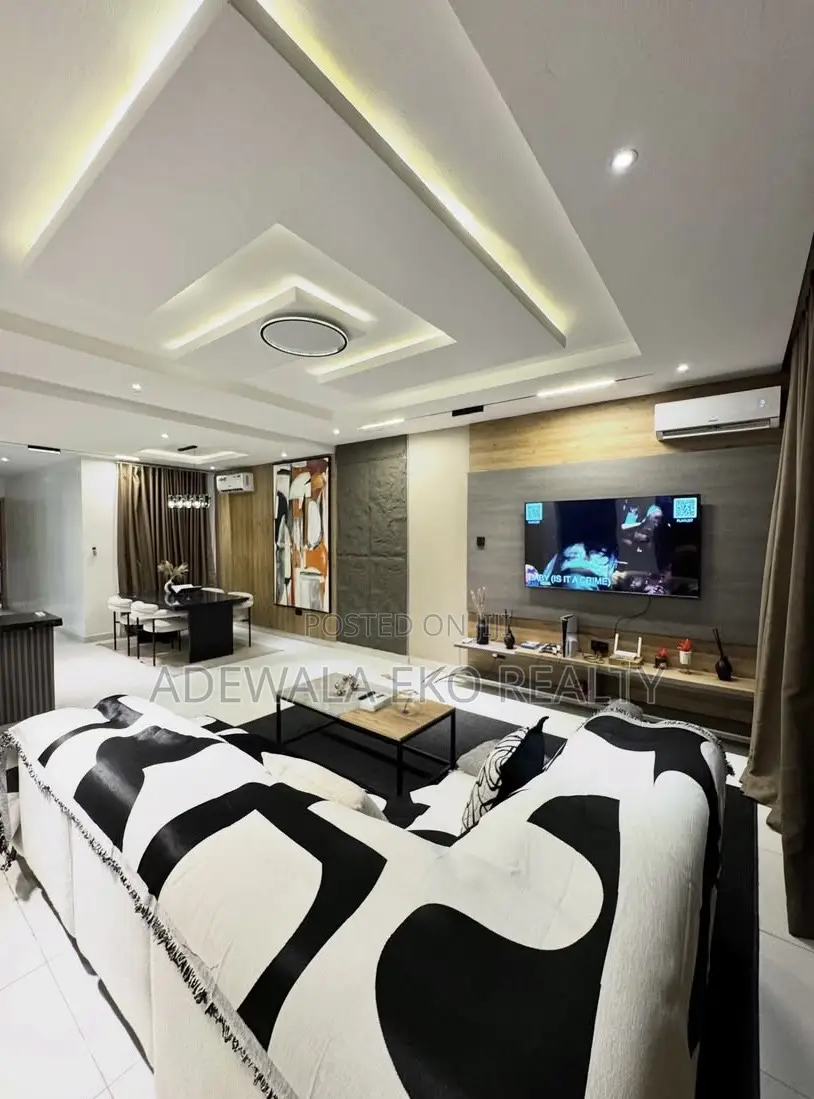 New 2-Bedroom Apartment Lekki Phase 1 – PS5 24/7 Power.