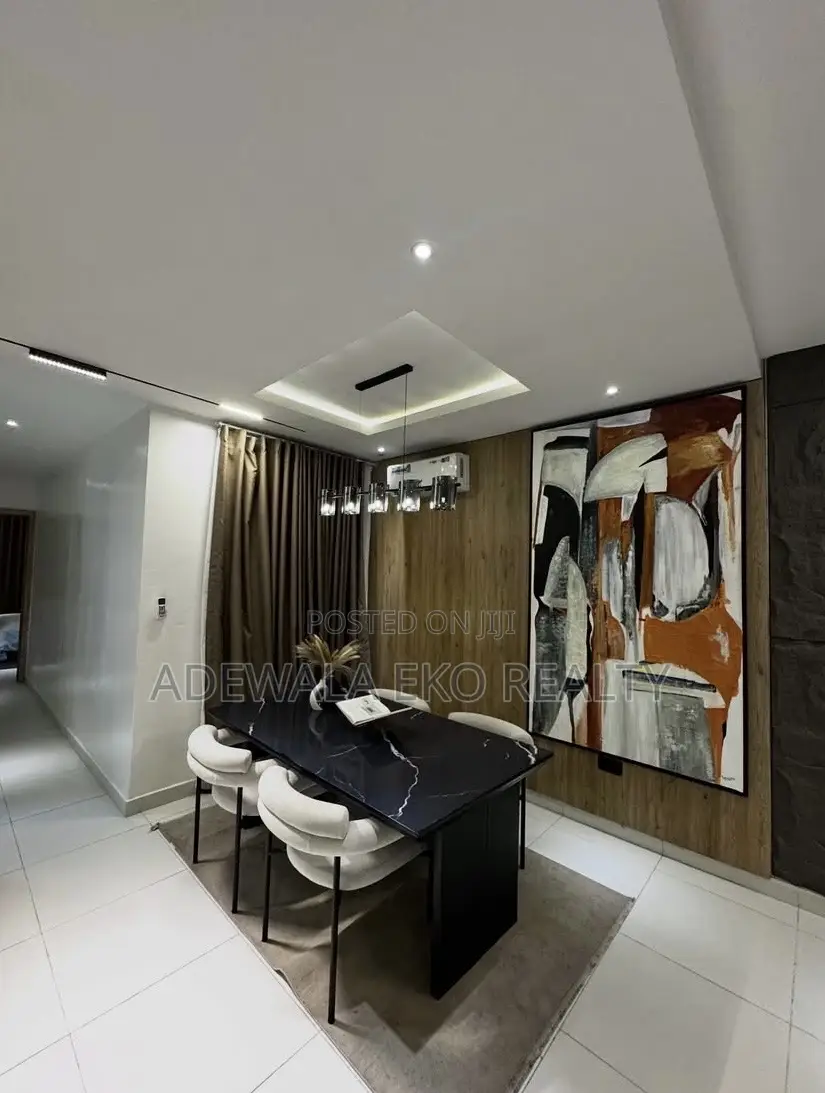 New 2-Bedroom Apartment Lekki Phase 1 – PS5 24/7 Power.