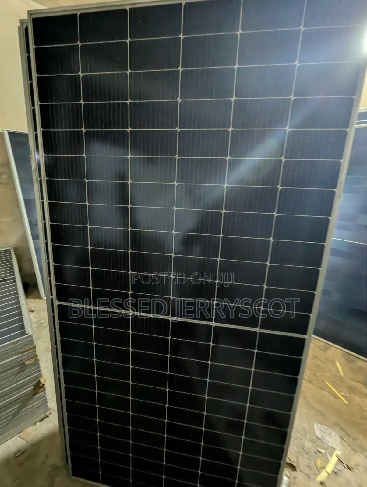 Fala 600watts Mono-Crystalline Solar Panel 144cells Available in Stock