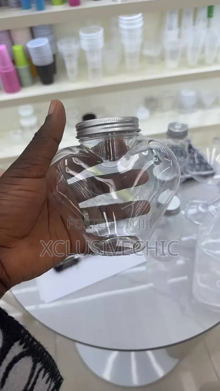 Transparent Heart Shaped Food Grade Plastic Bottles 500mL