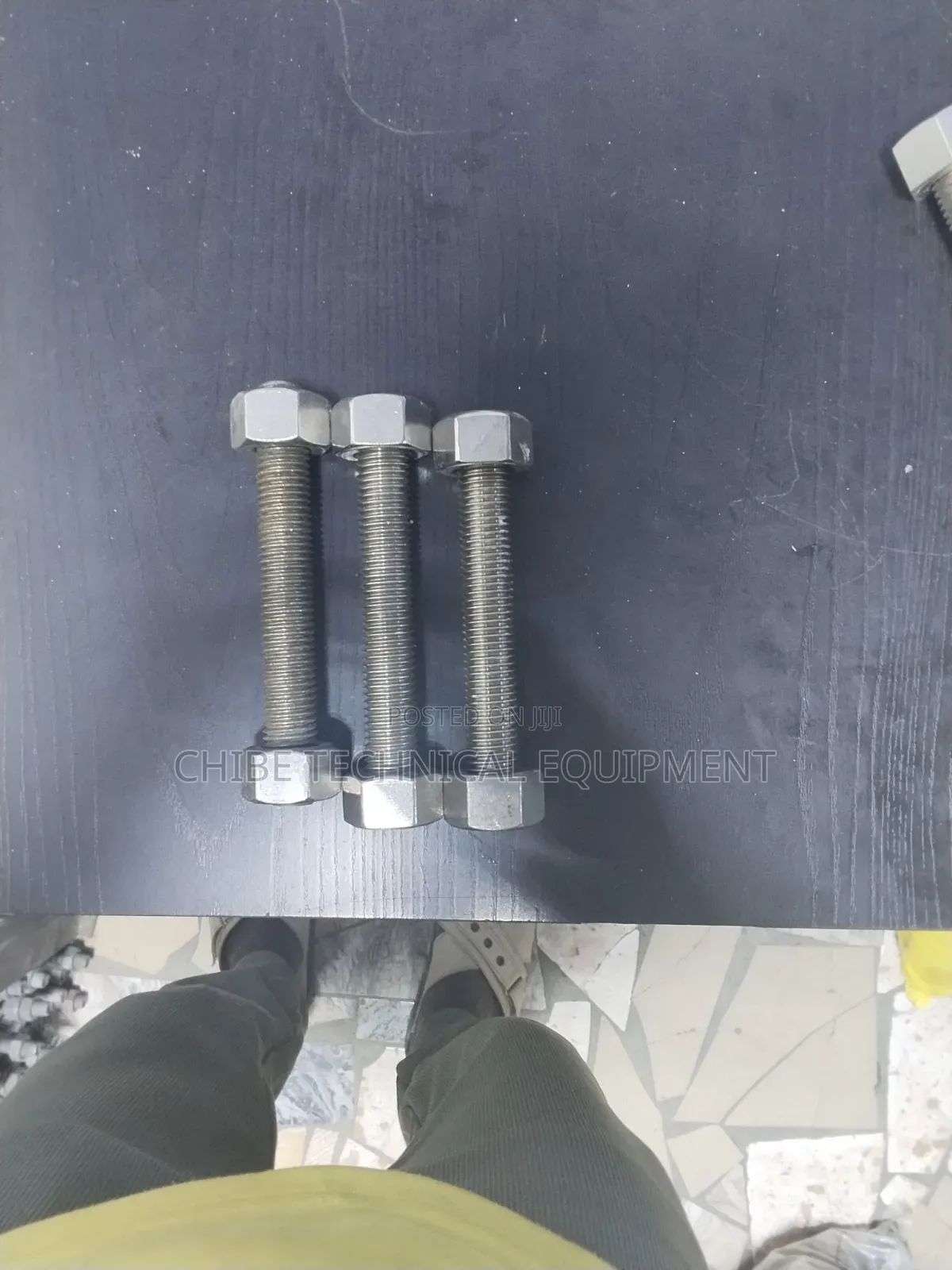 7/8x150 Stainless Steel Stud Bolts and Nut