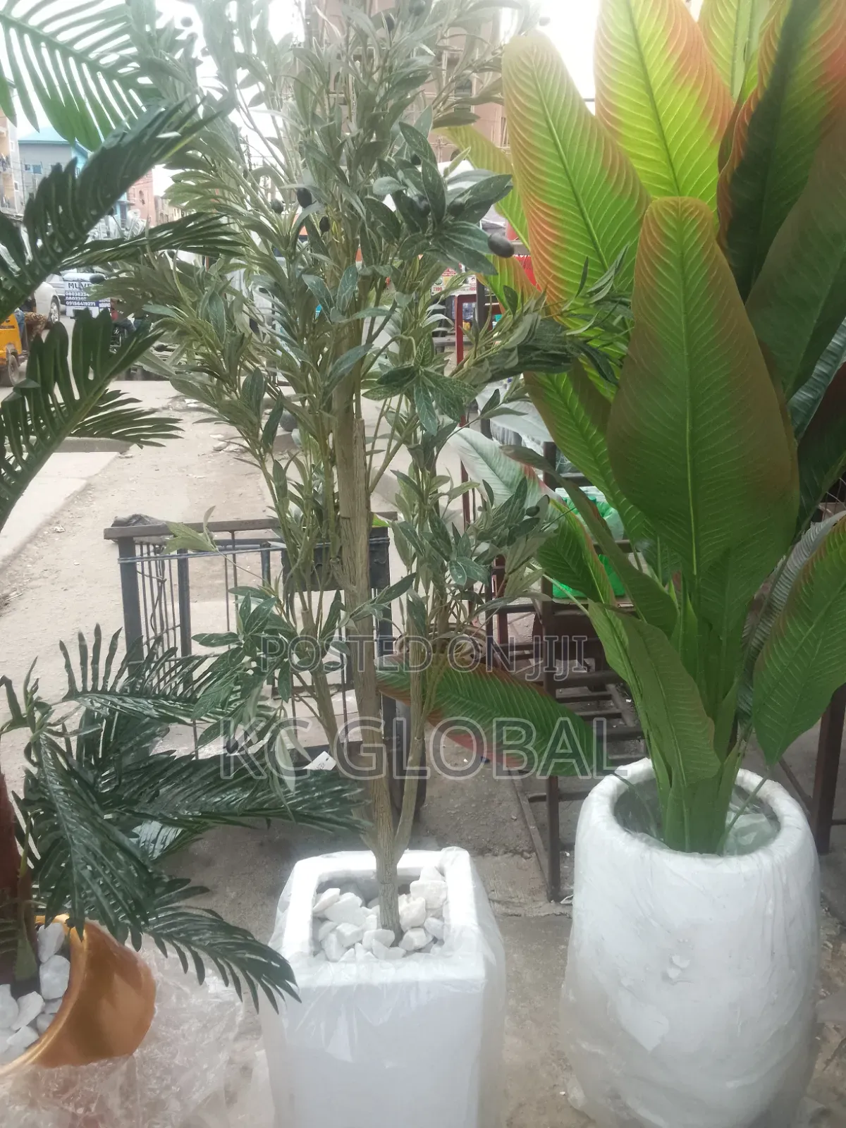 Artificial Flower and Vase for Outdoor and Indoor