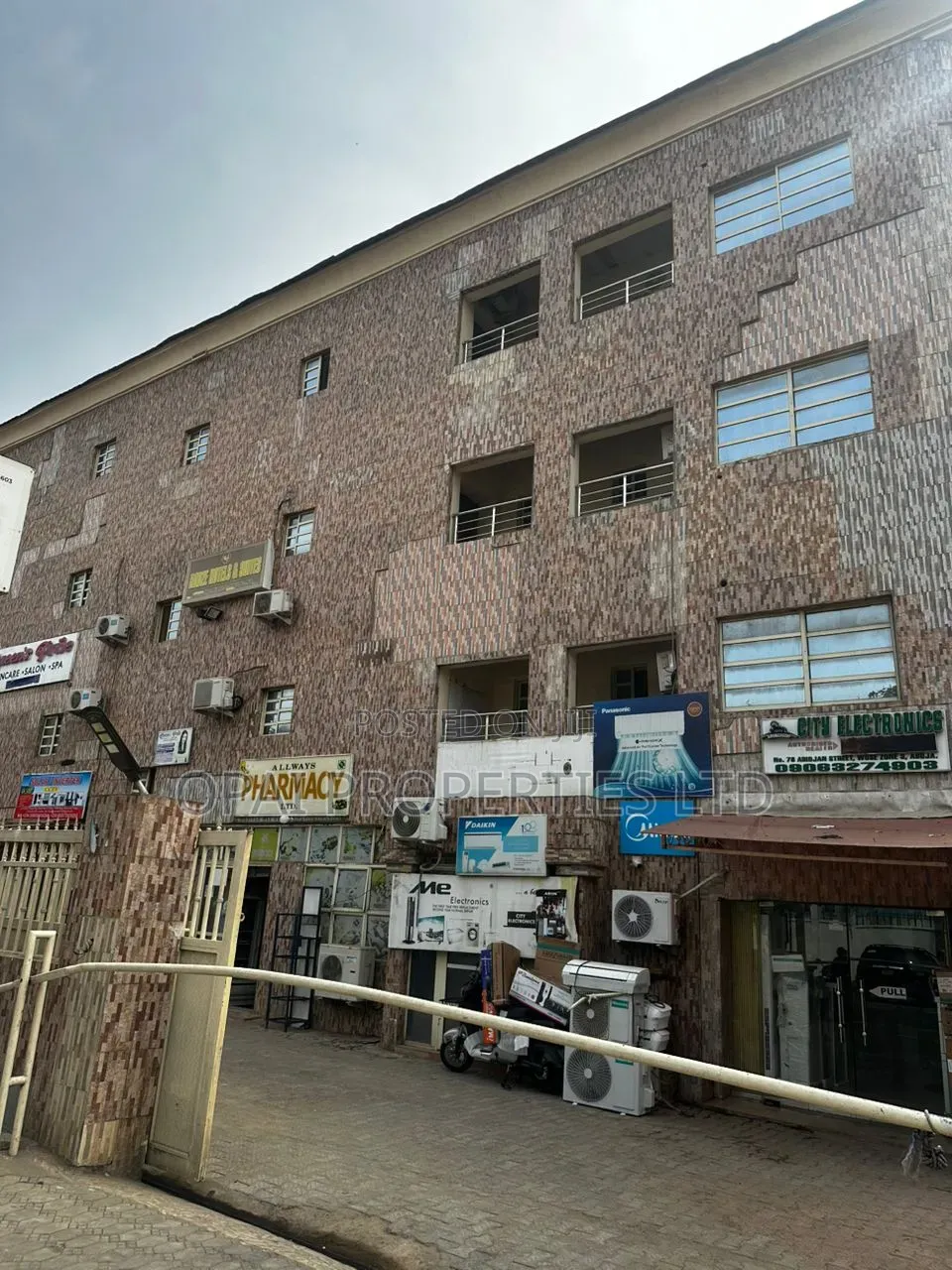 Plaza for Sale at Zone 4