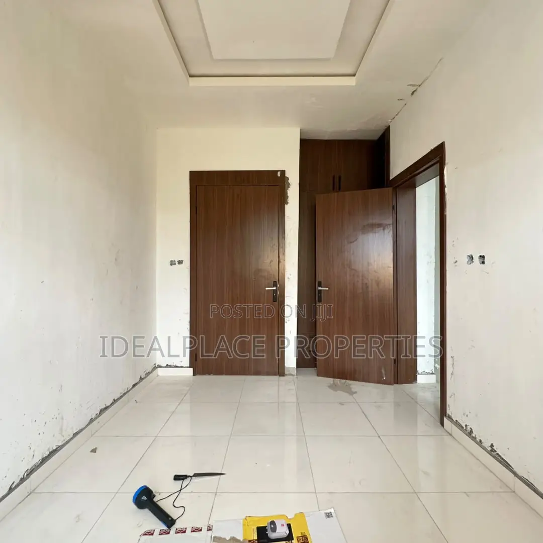 3bdrm Townhouse/Terrace in Sangotedo for sale