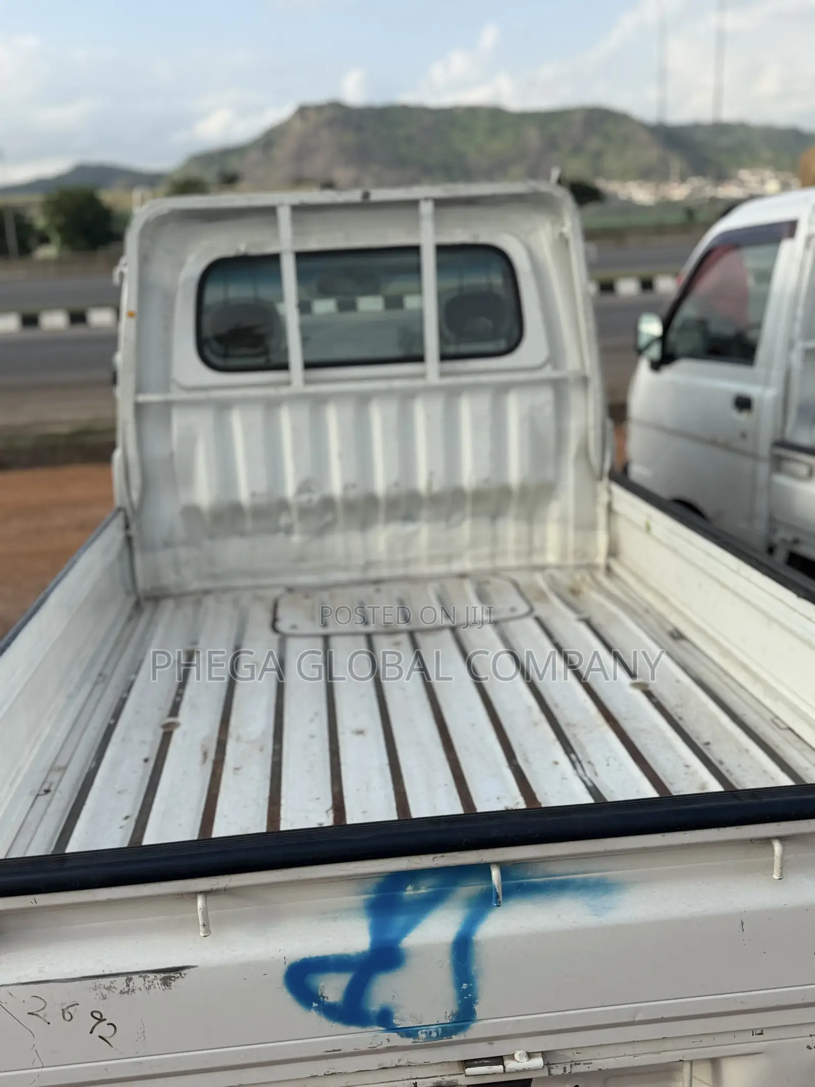 Daihatsu Mini Truck 2002 White