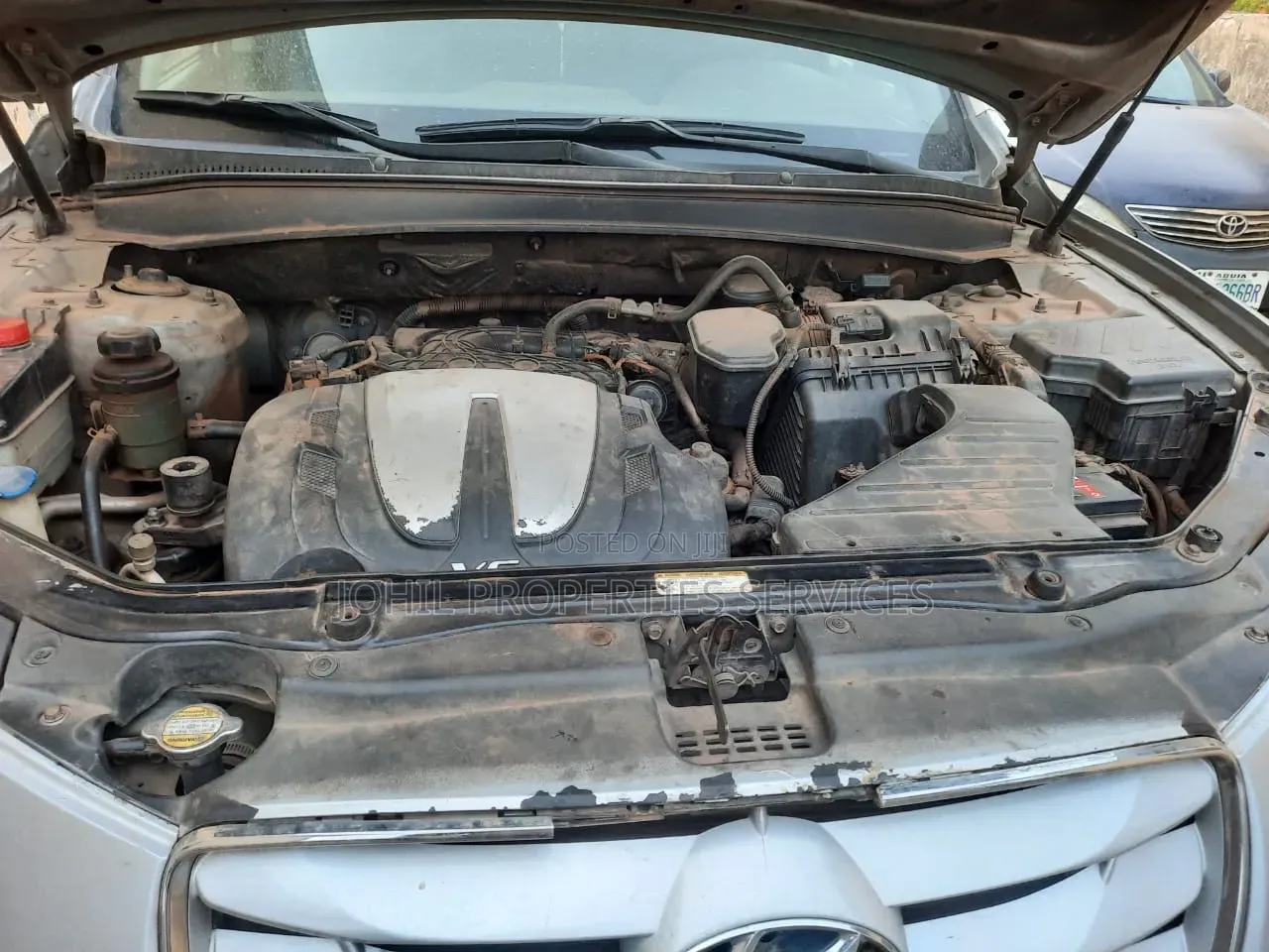 Hyundai Satellite 2011 Silver