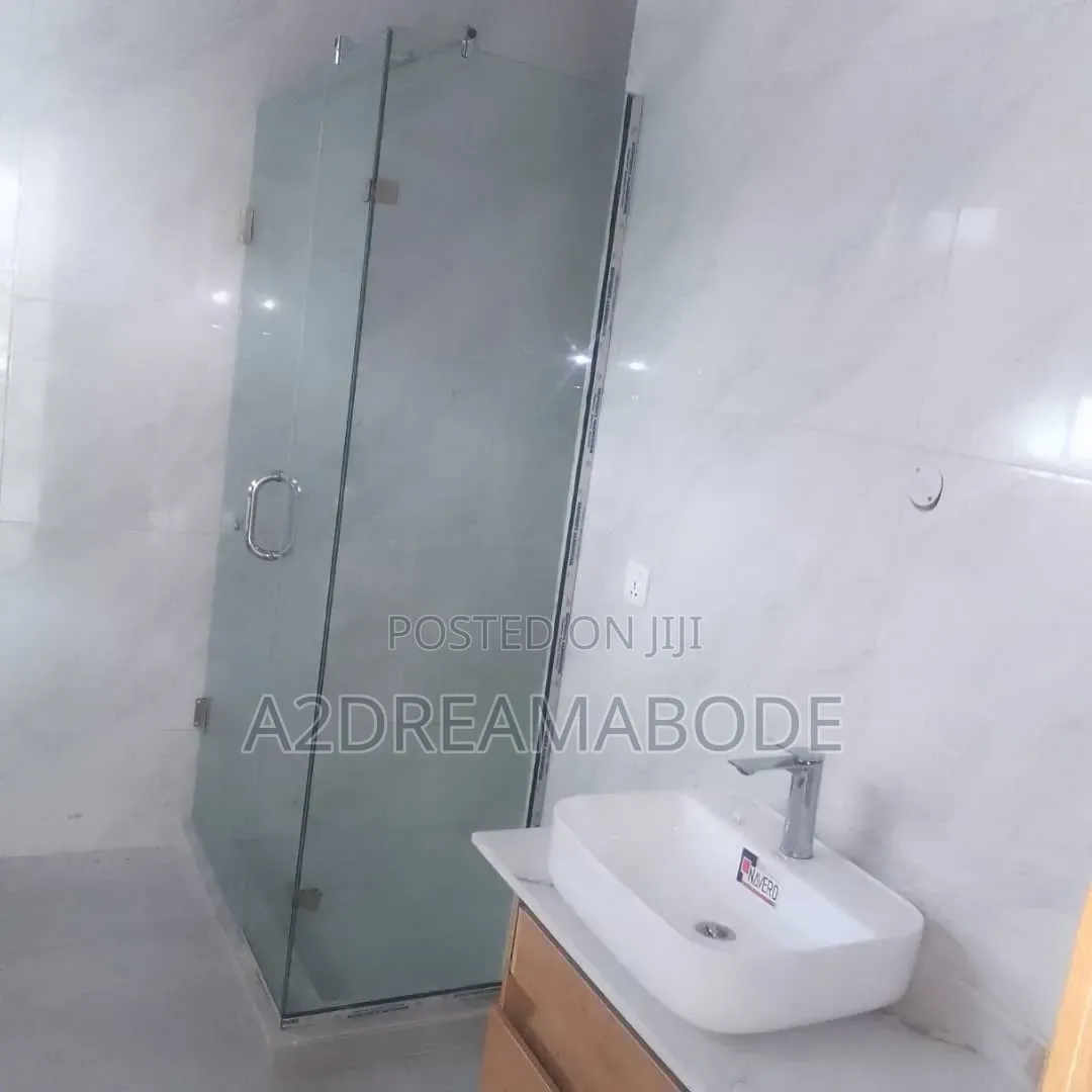 4bdrm Duplex in Magodo for rent