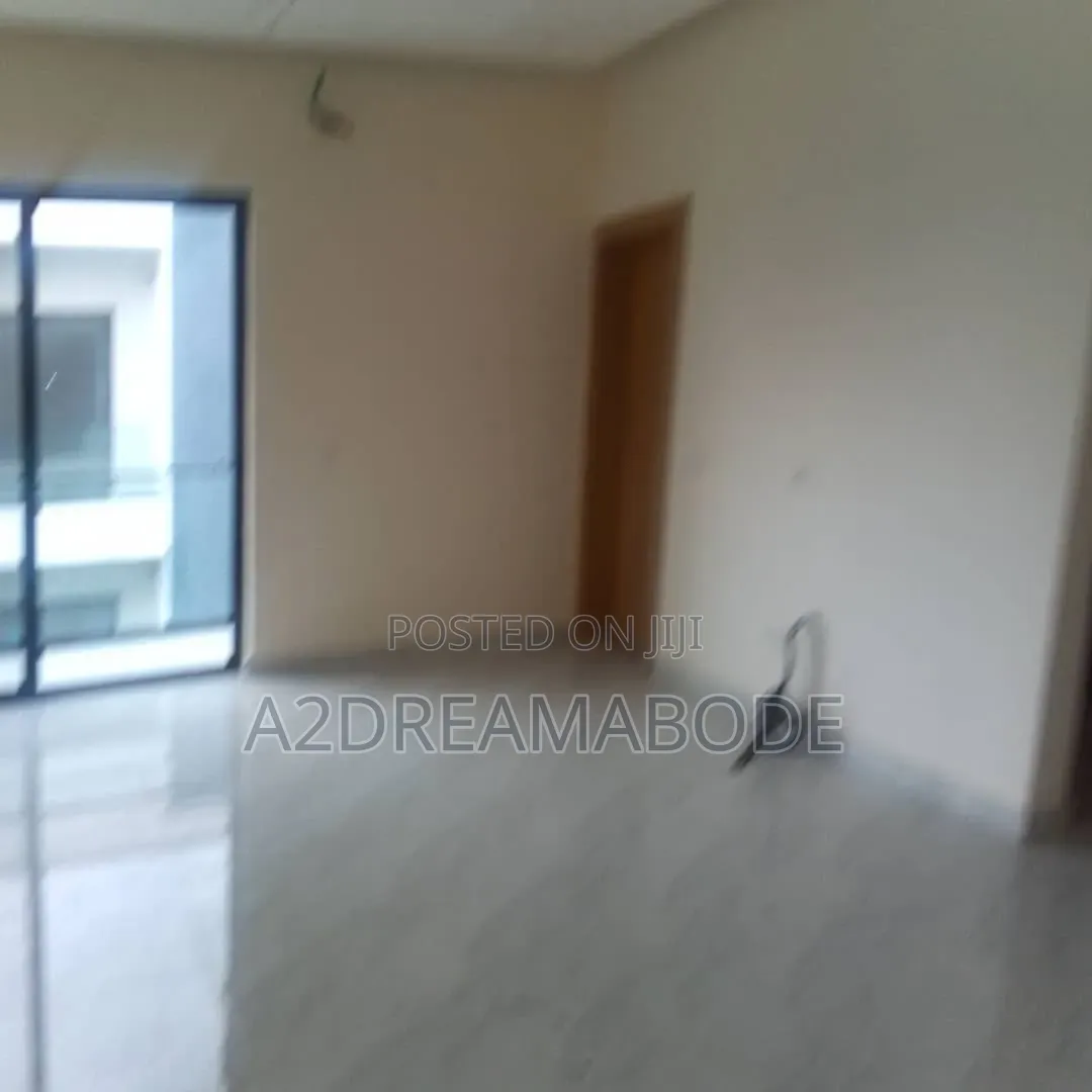 4bdrm Duplex in Magodo for rent