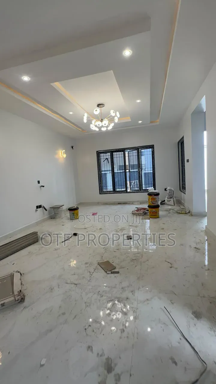 4bdrm Duplex in Jahi Glimore for sale