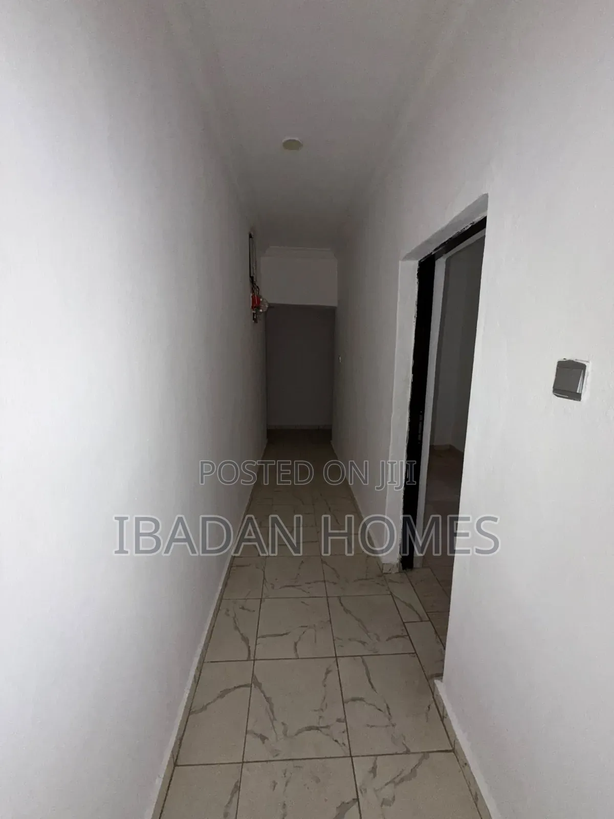 3bdrm Block of Flats in A3 Estate, Ibadan for rent