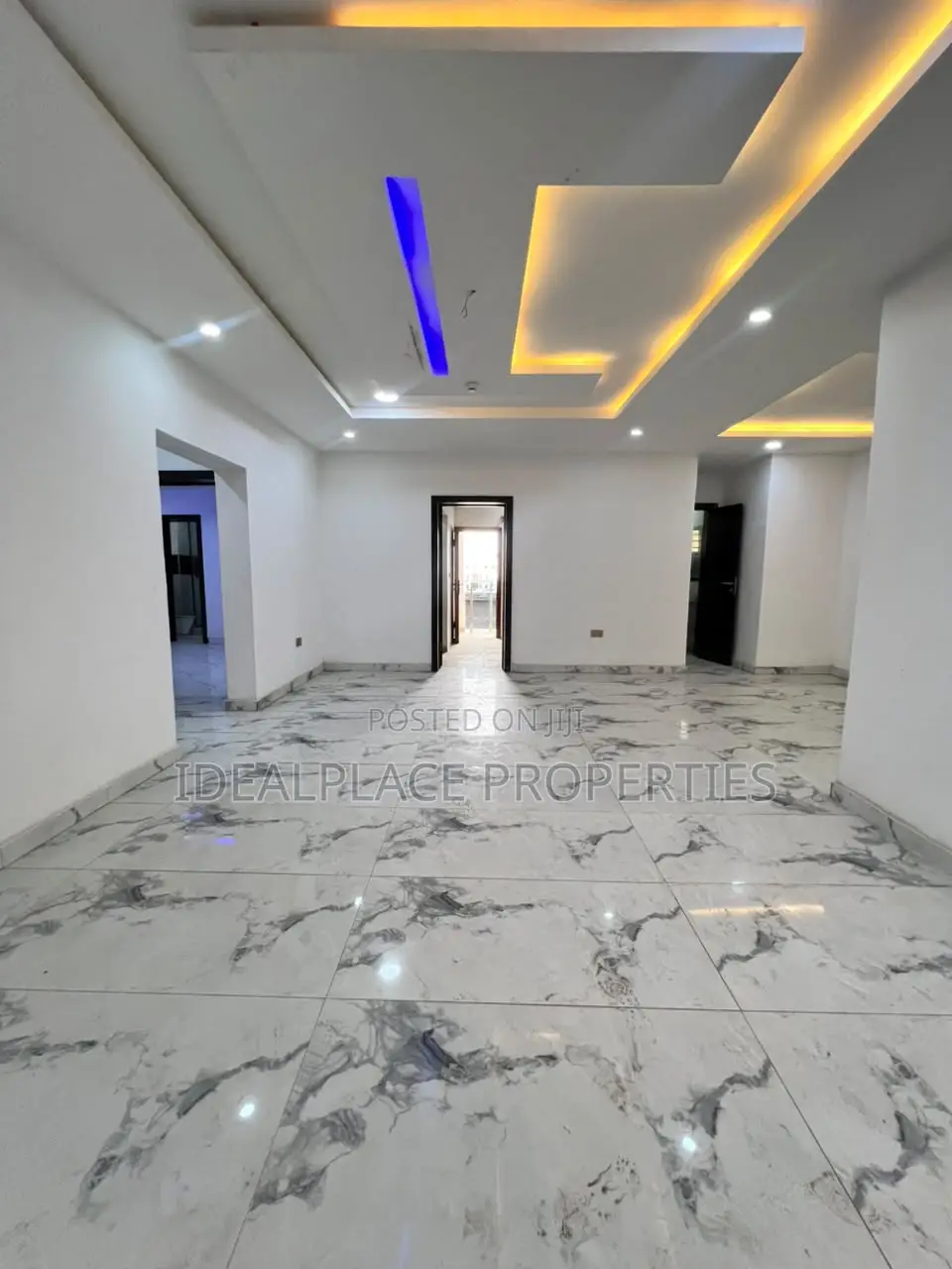 2bdrm Apartment in Lekki Phase 1 for sale