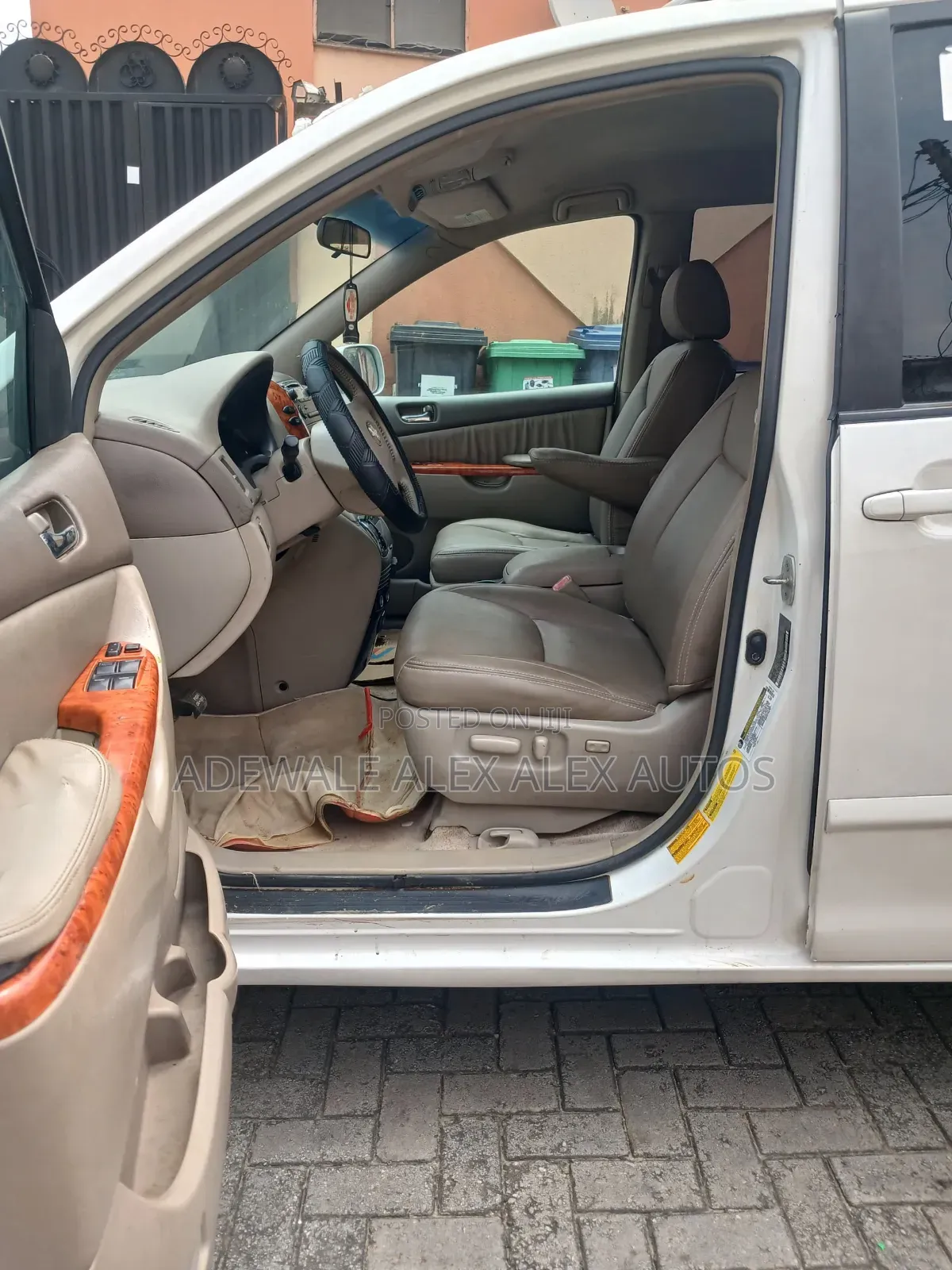 Toyota Sienna 2006 White