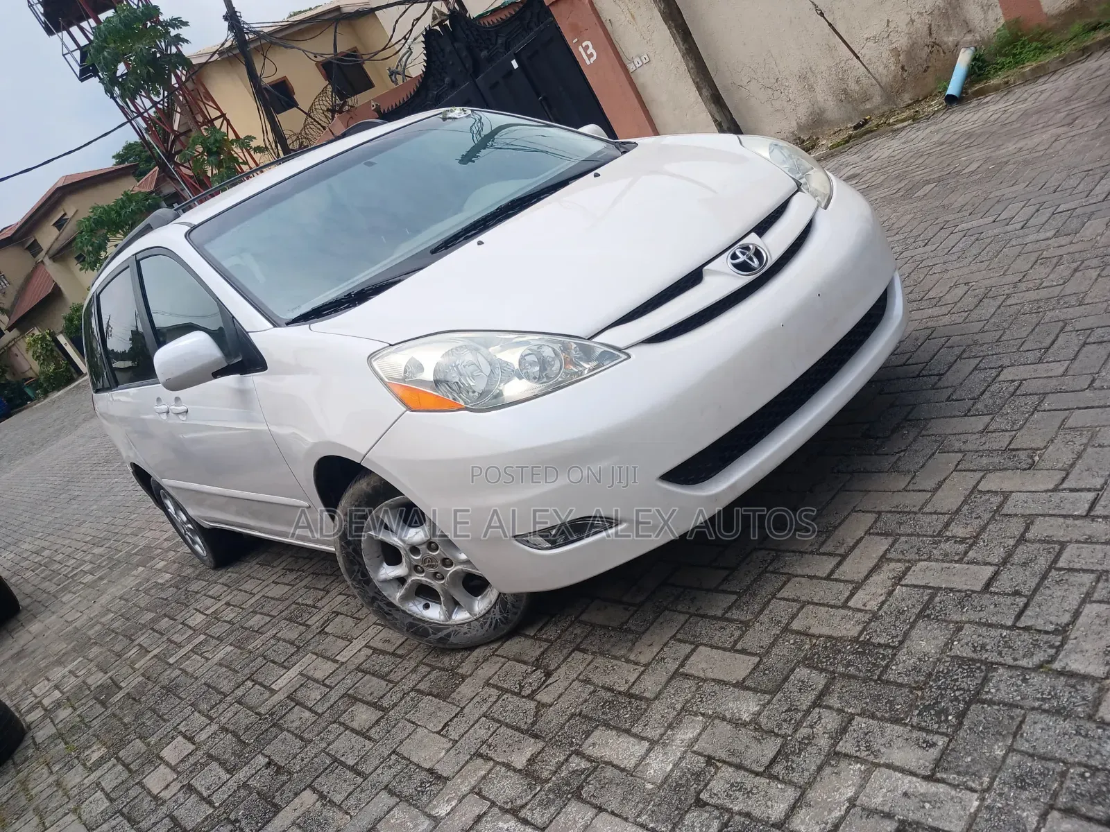 Toyota Sienna 2006 White