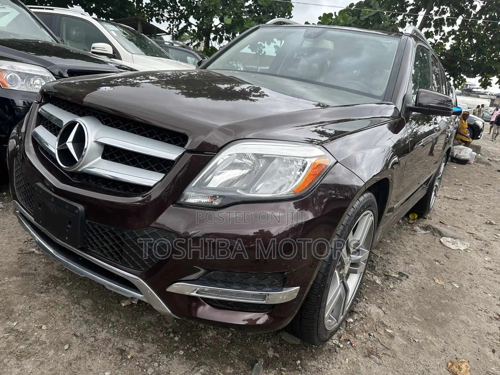 Mercedes-Benz GLK-Class Base GLK 350 4dr AWD 4MATIC (3.5L 6cyl 7A) 2015
