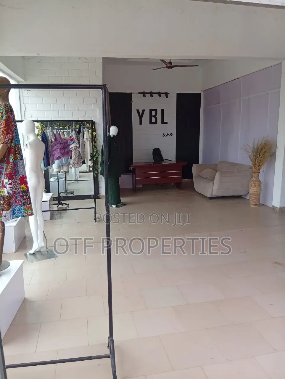 Well Suited Office or Shop in Fo1 Market