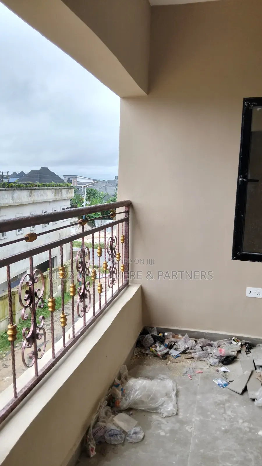 For Sale : Upstairs Hall at Rukpokwu Ph