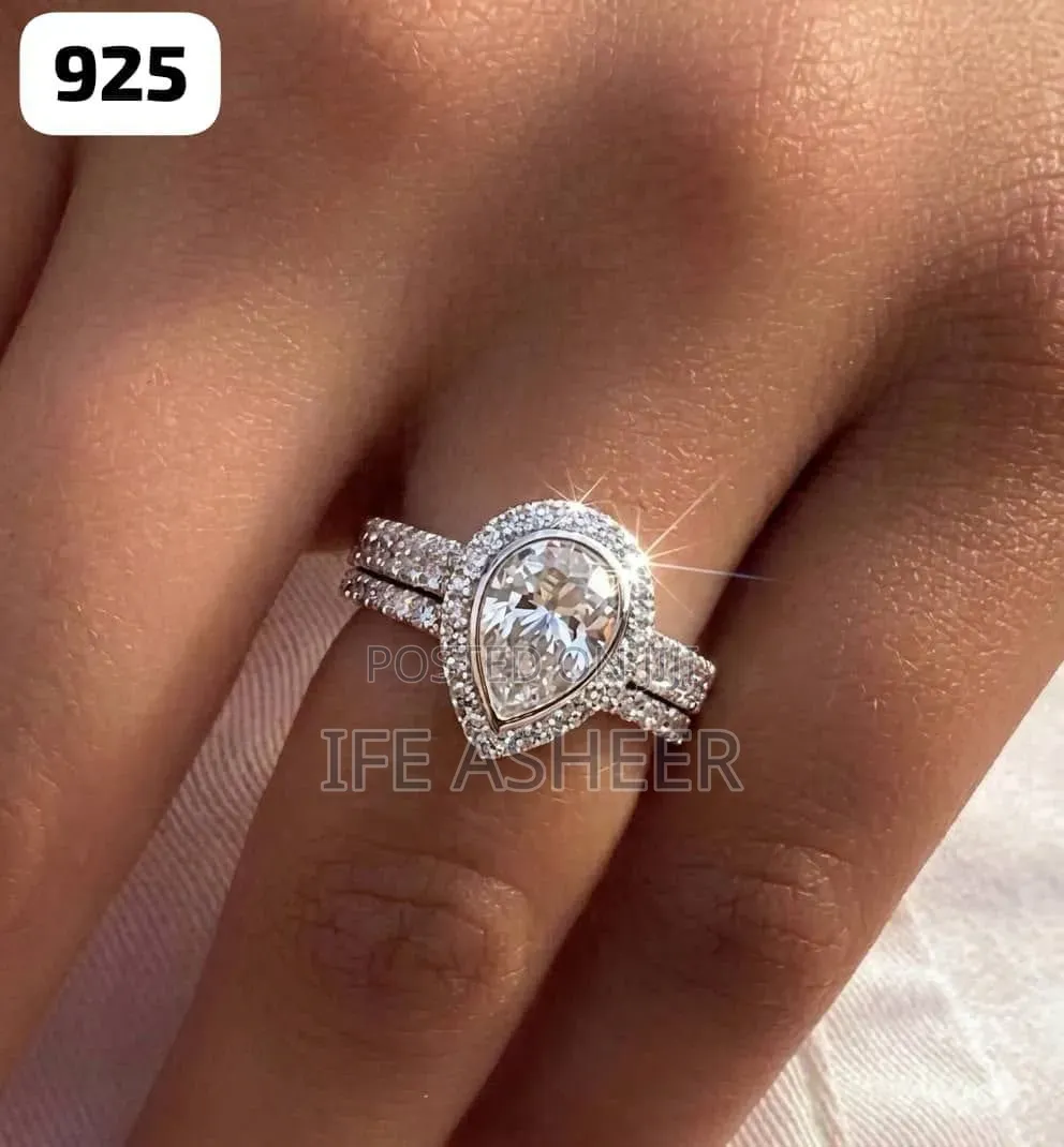 Gorgeous 925 Silver Ladies Wedding Engagement Ring - 002