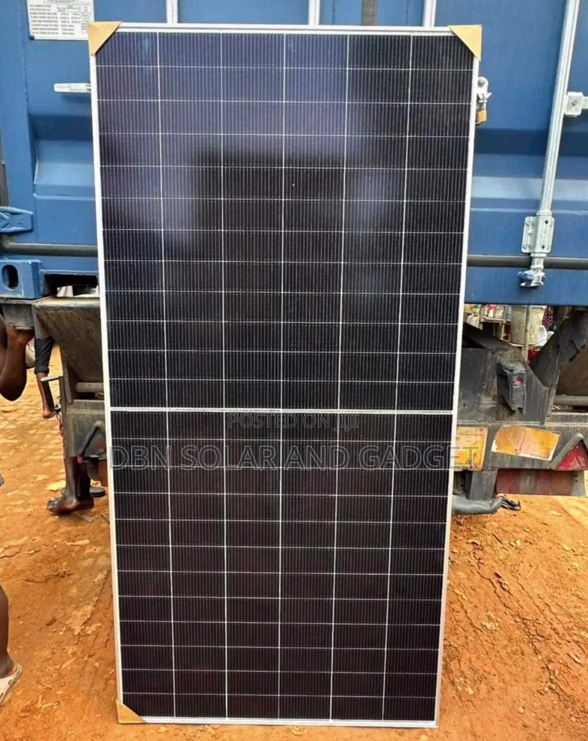 680w Longi Solar Panel Halfcut 144cell Very Good Quality Product