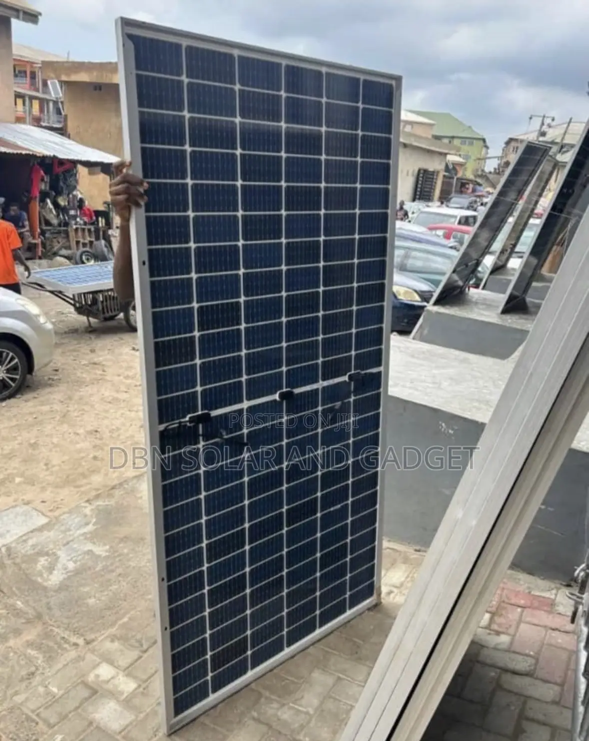 680w Longi Solar Panel Halfcut 144cell Very Good Quality Product