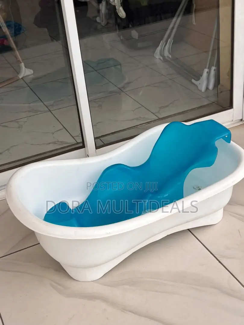 Solid Imported Baby Bath Tub Bather