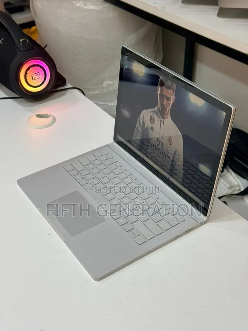 Laptop Microsoft Surface Book 2 16GB Intel Core i7 SSD 1T