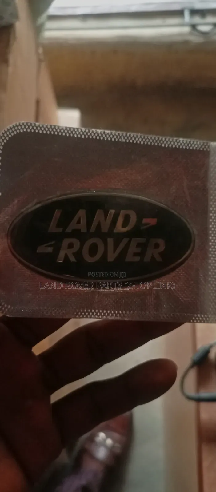 Land Rover Logo