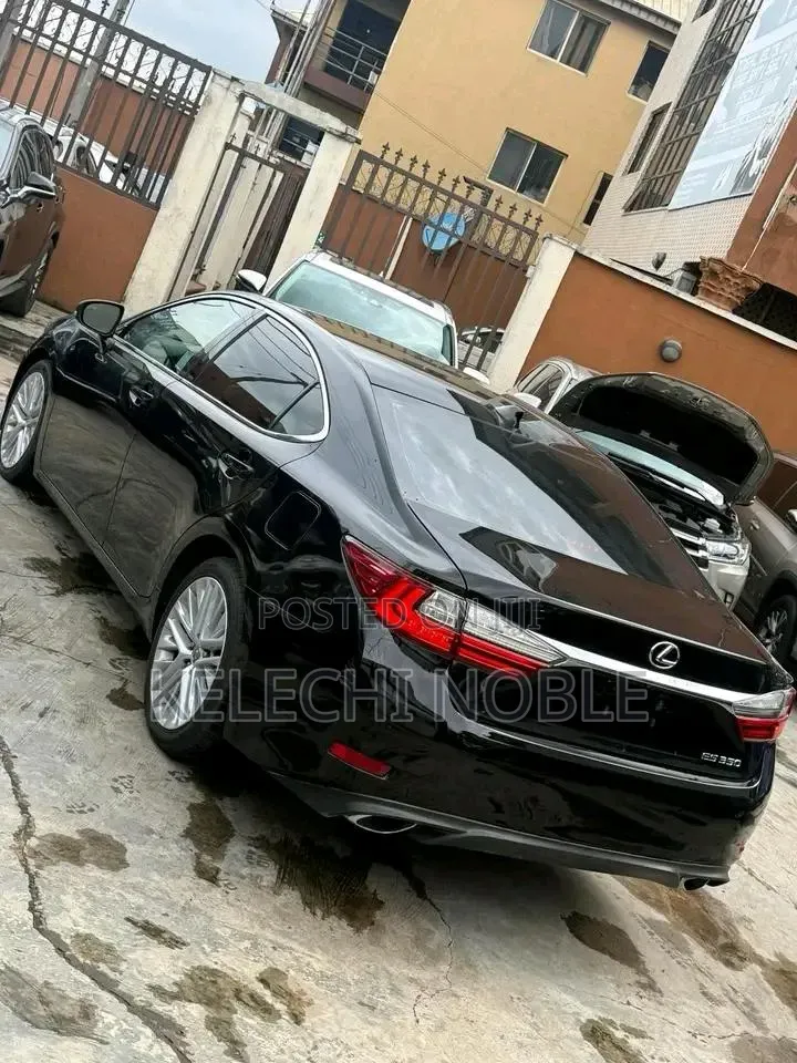 Lexus ES 2016 Black