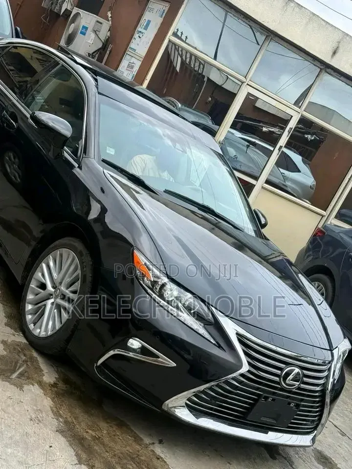 Lexus ES 2016 Black