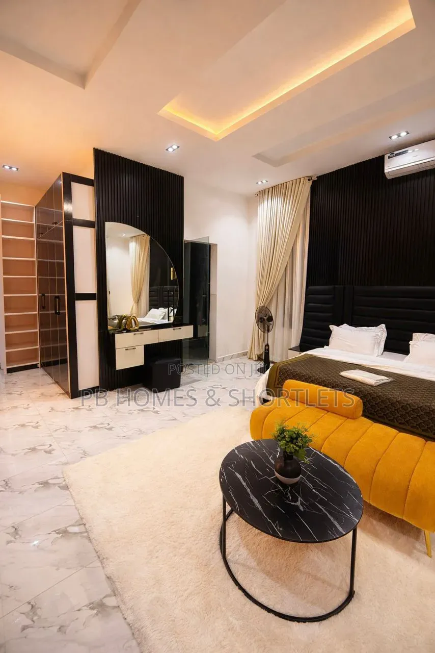 Luxury 4-Bedroom Semi-Detached House