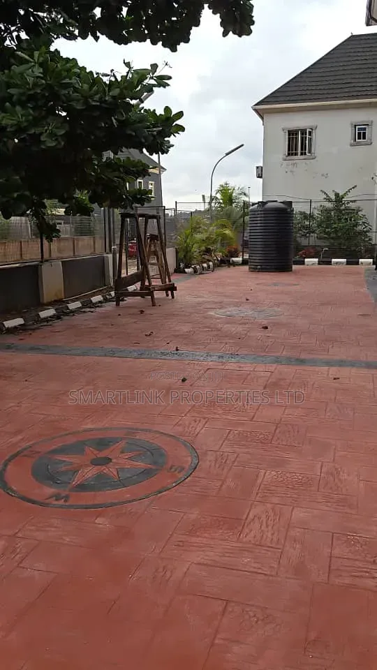 4bdrm Duplex in Dawaki Abuja for sale