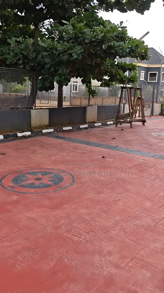 4bdrm Duplex in Dawaki Abuja for sale