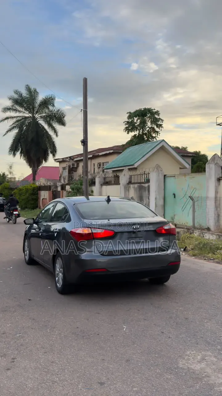 Kia Cerato 2014 Gray