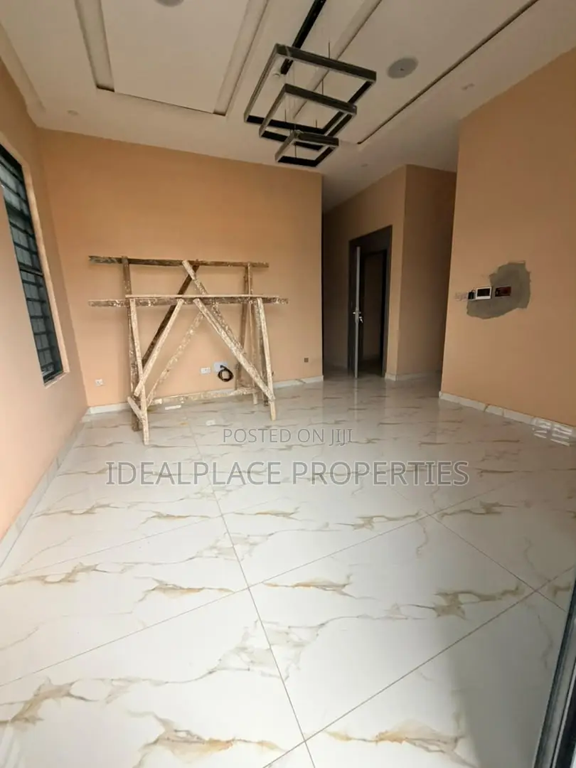 3bdrm Apartment in Opebi for sale