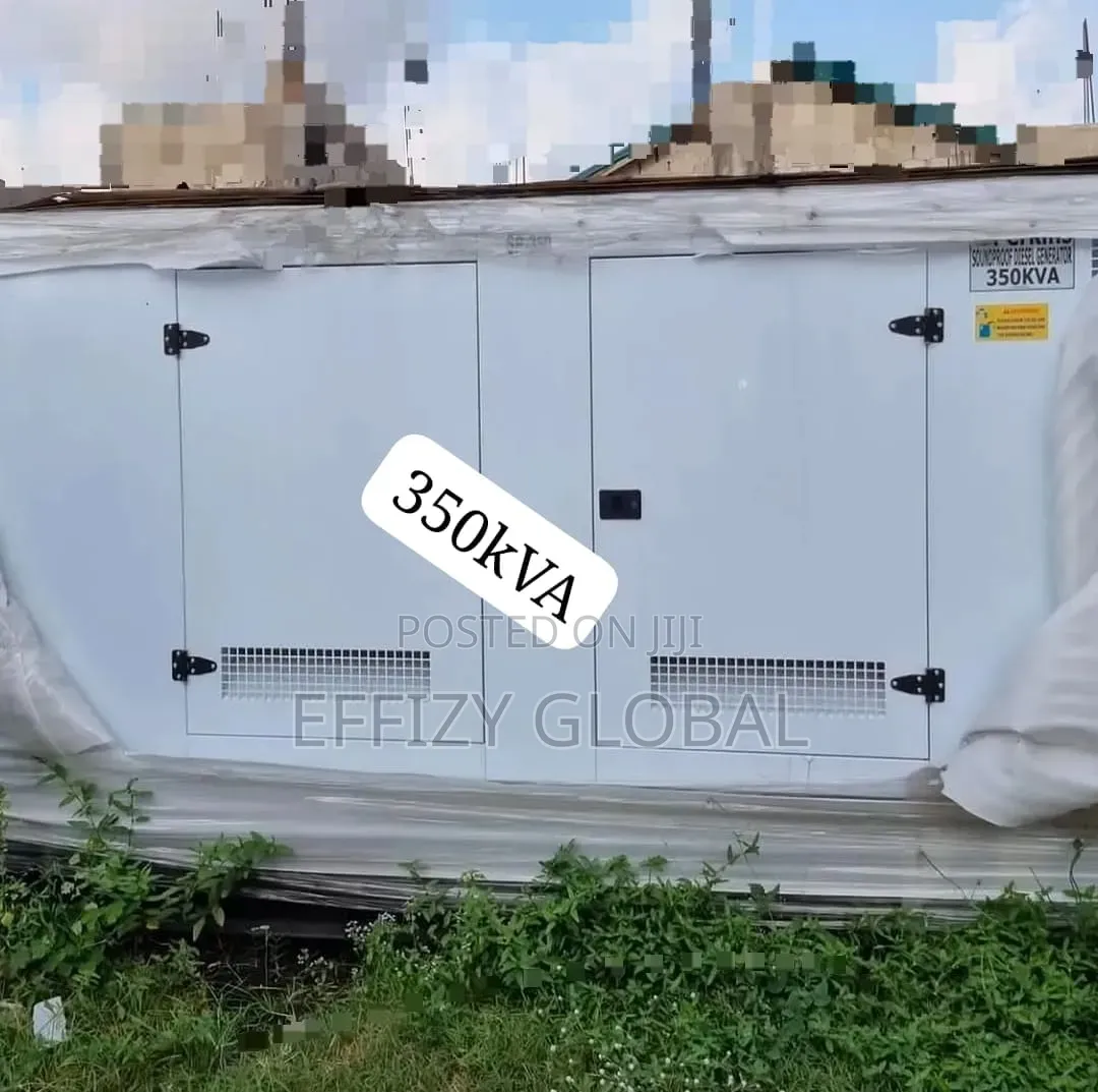 Heavy-Duty Perkins 200kVA Soundproof Diesel Generator 100% Copper Coil
