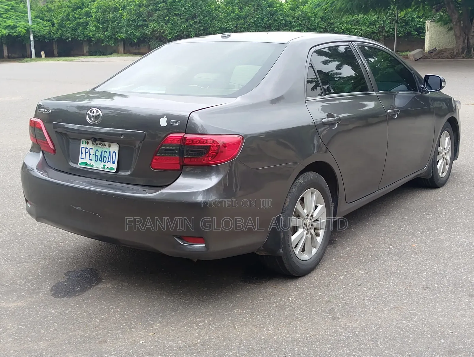 Toyota Corolla LE 4dr Sedan (1.8L 4cyl 4A) 2010 Gray