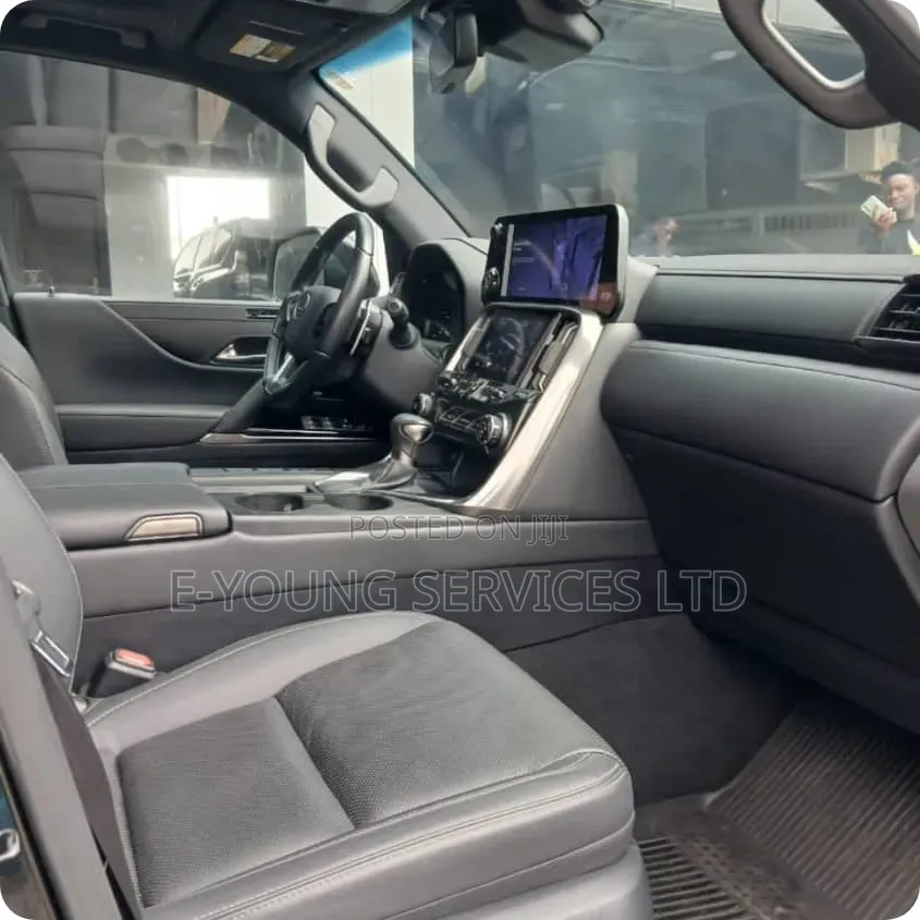 Lexus LX 2023 Black