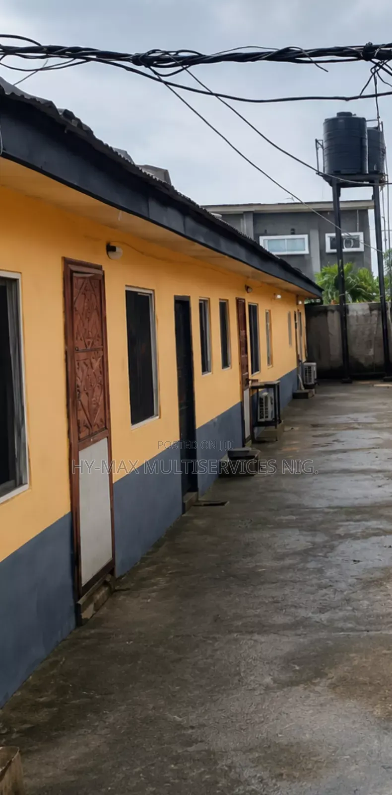6bdrm Bungalow in Eliozu for sale