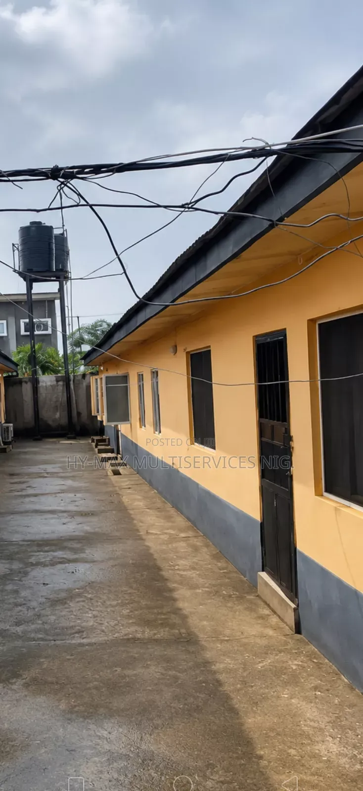 6bdrm Bungalow in Eliozu for sale