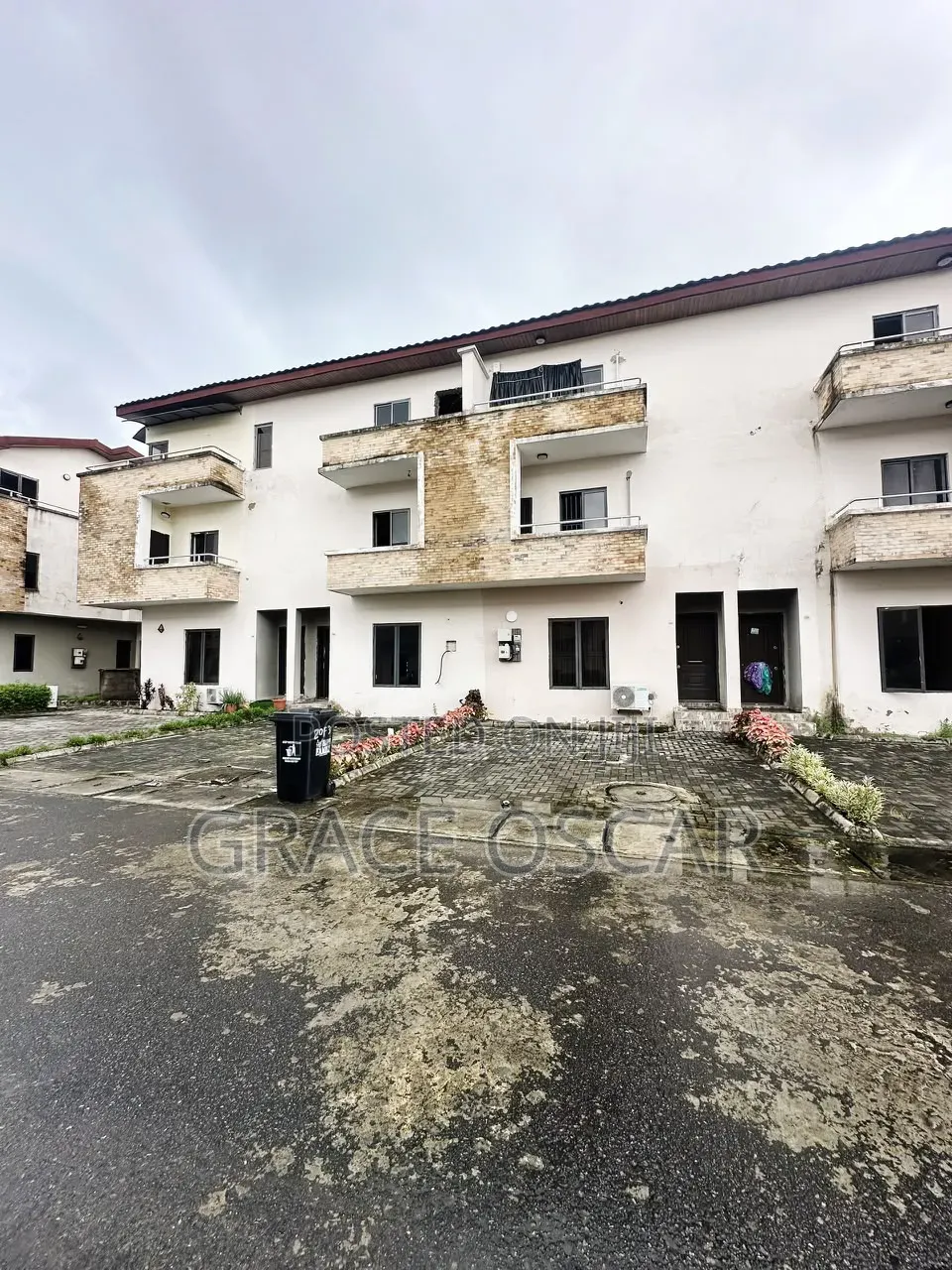 4bdrm Duplex in VGC / Ajah for sale