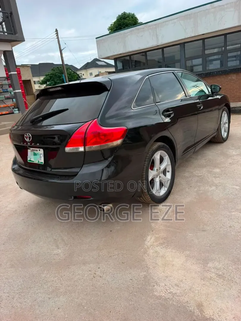 Toyota Venza 2010 Black