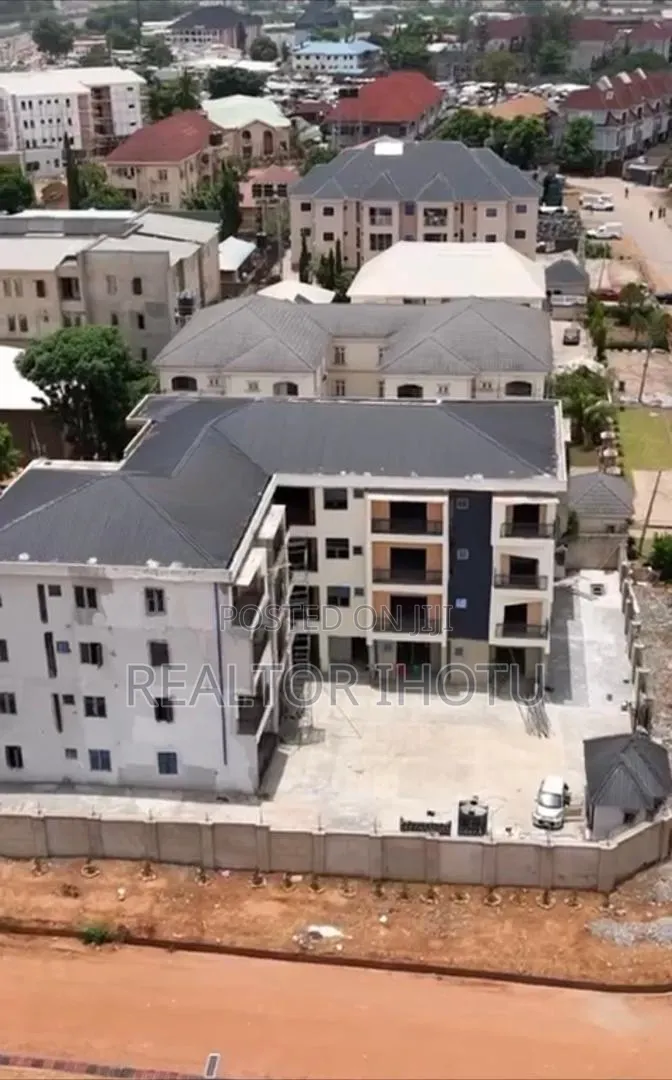 3bdrm Block of Flats in Durumi for sale