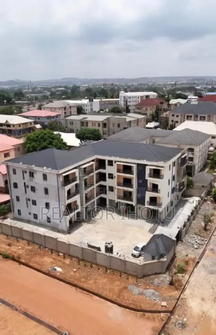 3bdrm Block of Flats in Durumi for sale