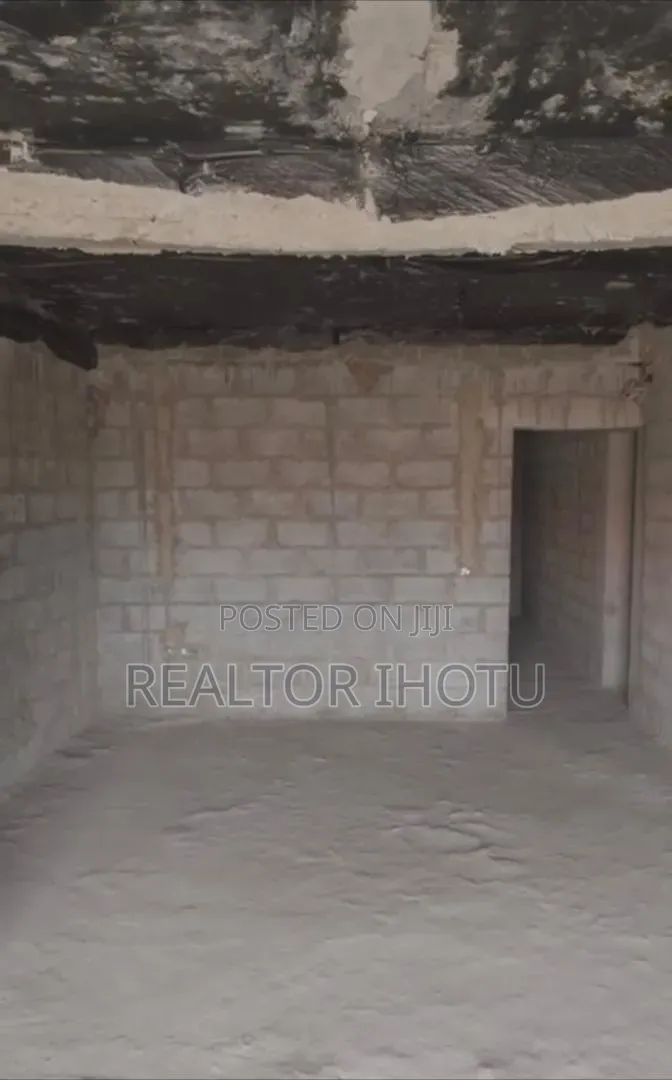 3bdrm Block of Flats in Durumi for sale