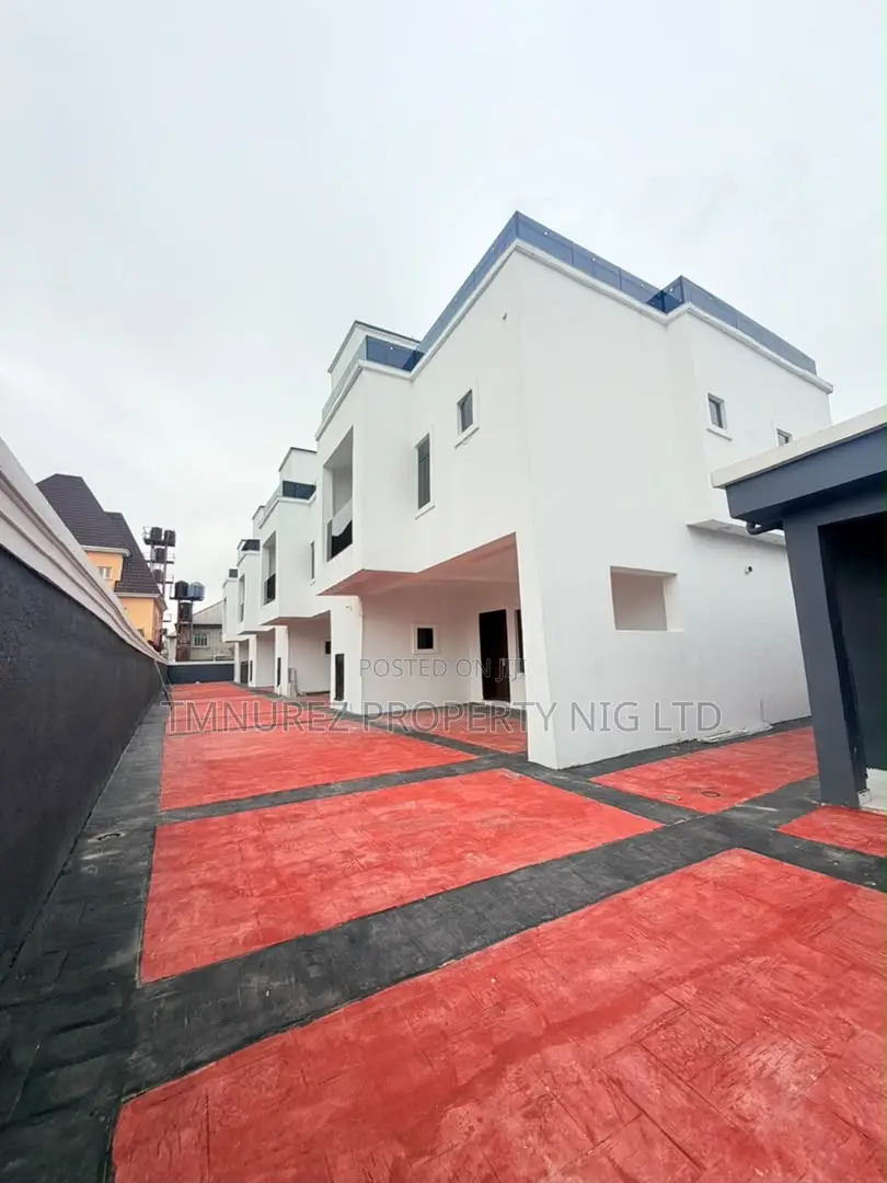 4bdrm Duplex in Ago Palace for sale
