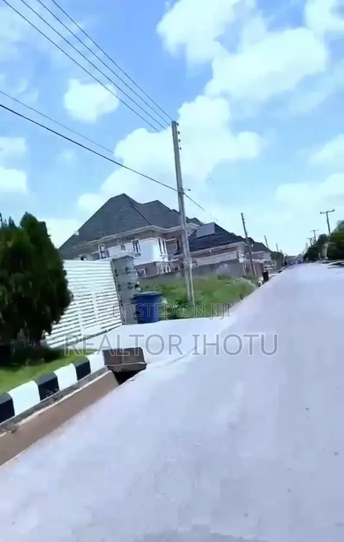 3bdrm Bungalow in Efab Queens Estate, Bunkoro for sale