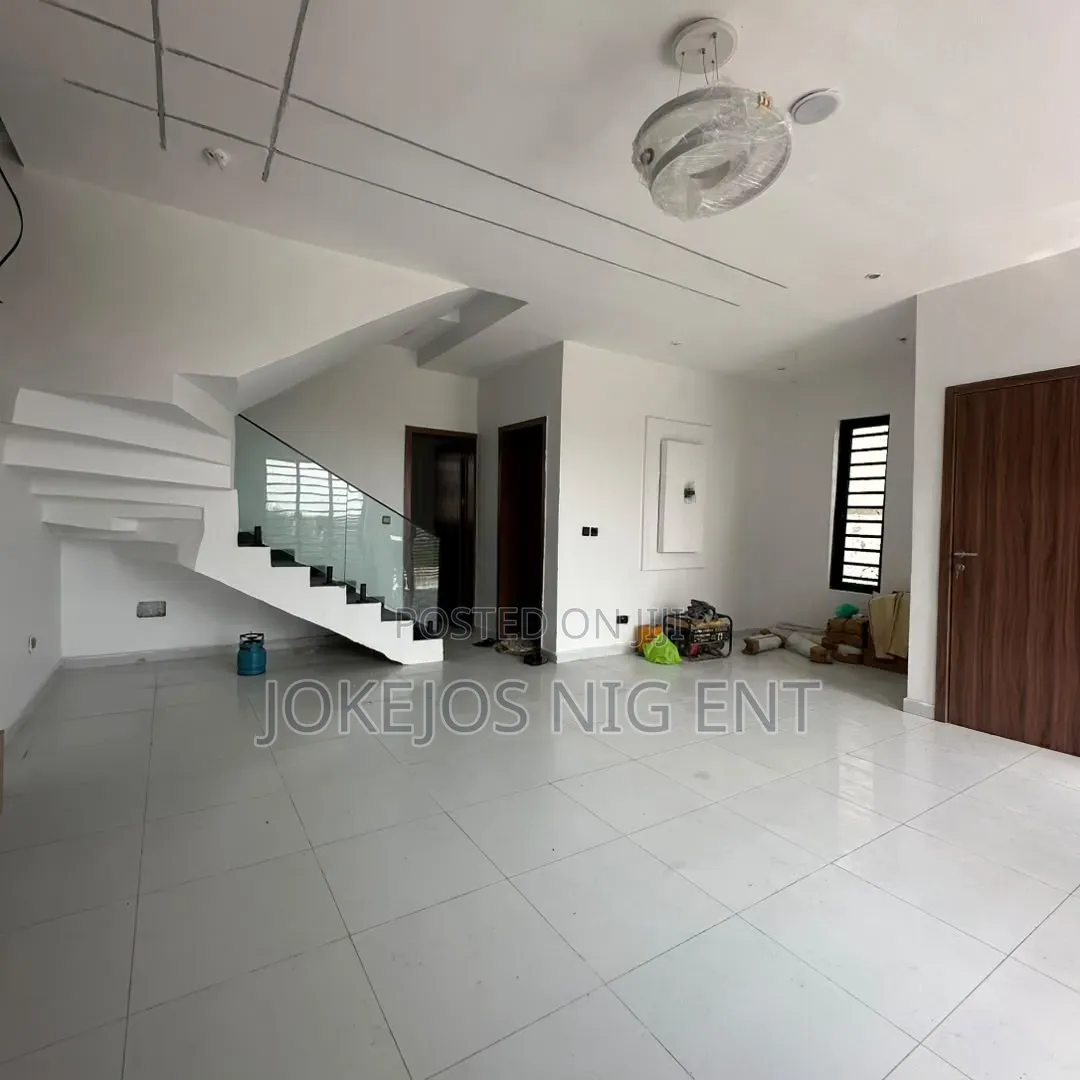 4bdrm Duplex in Ajah Lekki Lagos, Abraham Adesanya Estate for sale