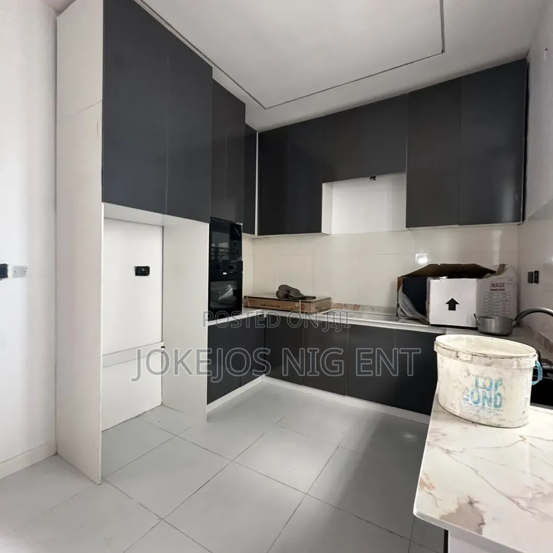 4bdrm Duplex in Ajah Lekki Lagos, Abraham Adesanya Estate for sale