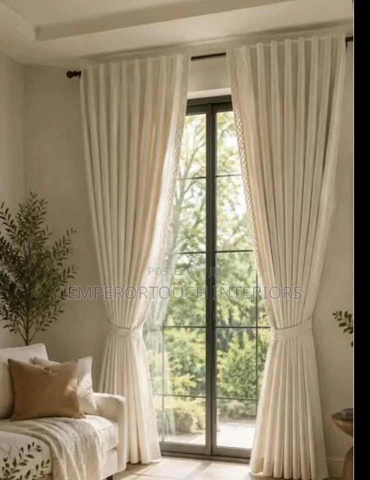 Biege Curtain Curtain Luxury Home